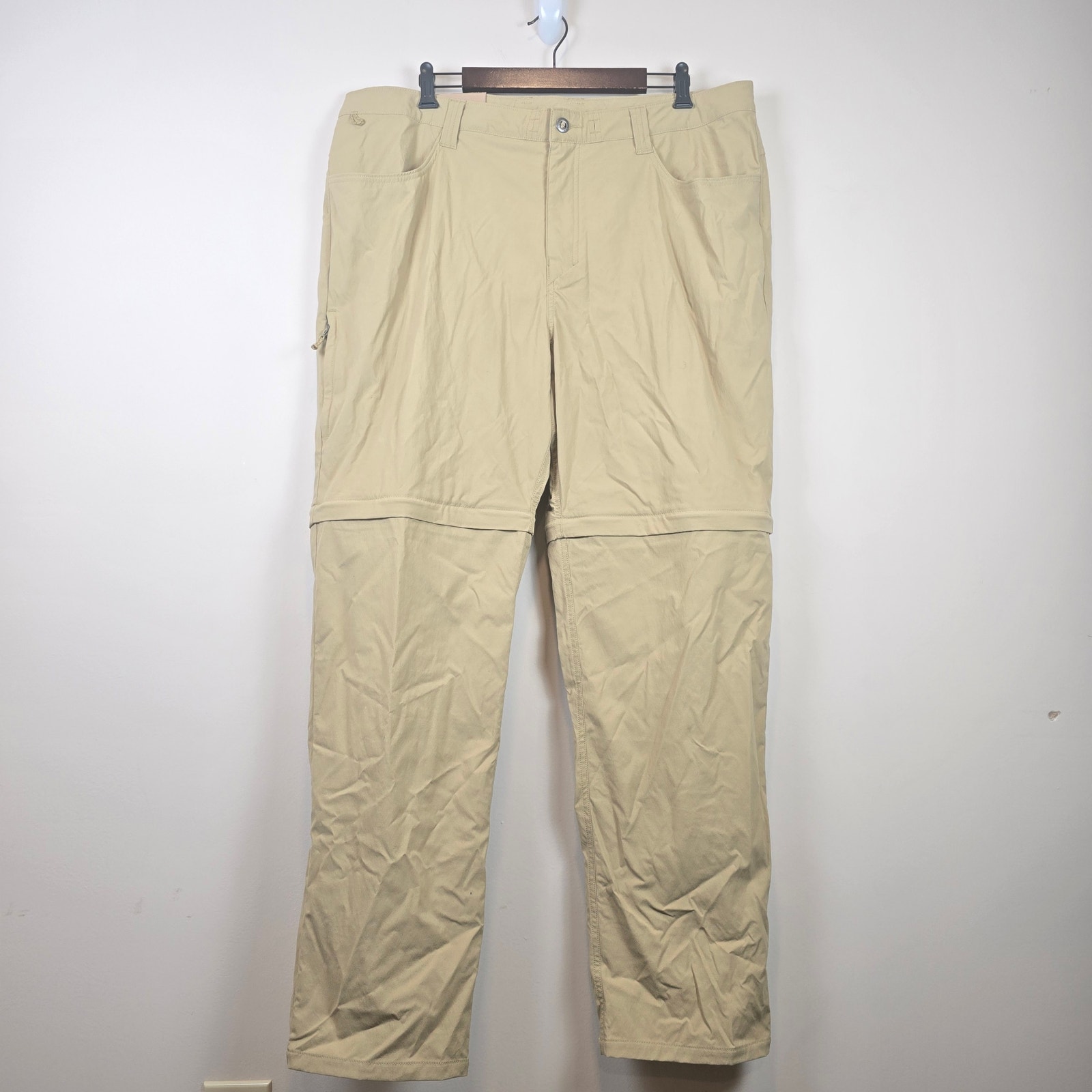 Patagonia Mens Quandary Convertible Pants Size 40 X 32" Inseam Classic Tan